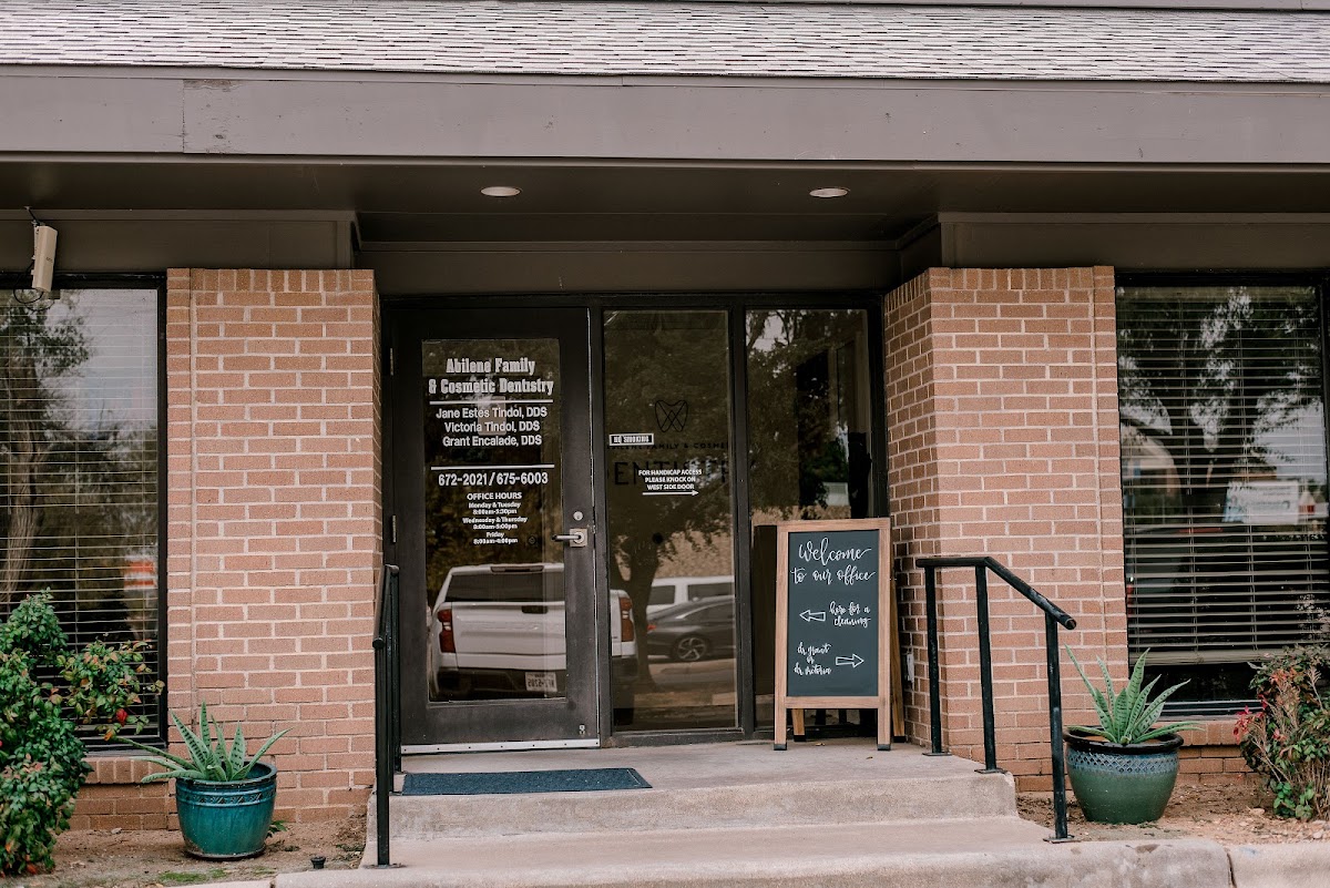 Abilene Family & Cosmetic Dentistry | Encalade & Tindol, Dds photo 2
