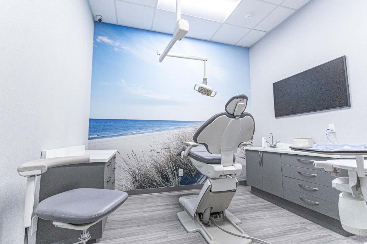Four Ever Smile Dental Implant Center photo 6
