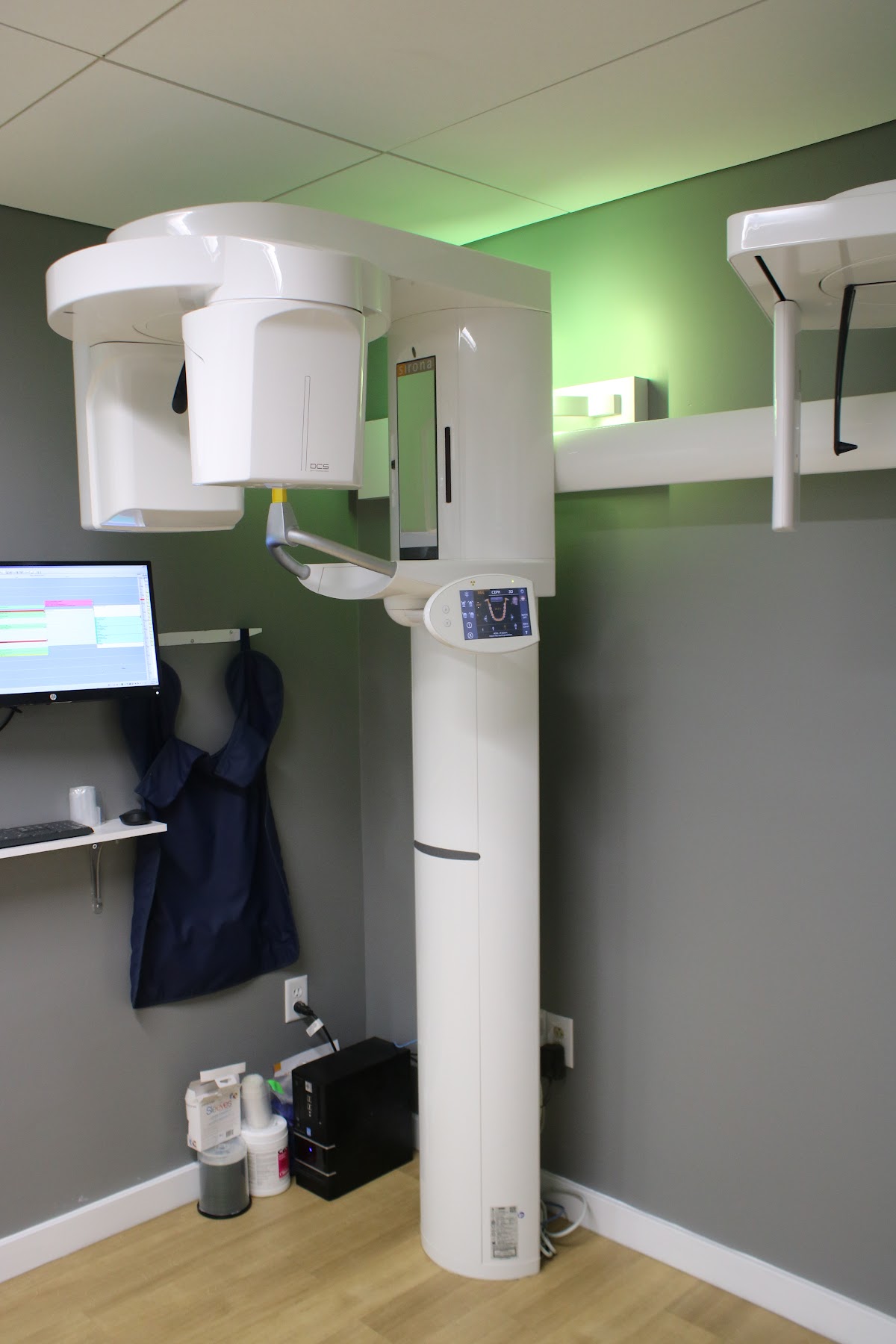Wilmington Periodontics & Implants photo 5