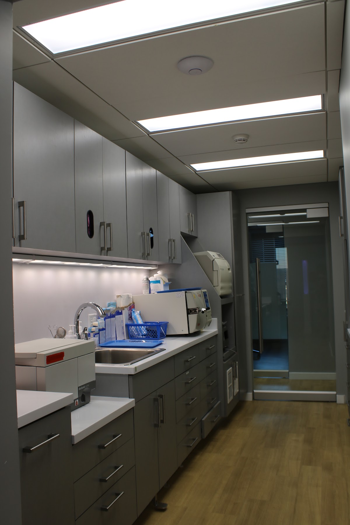 Wilmington Periodontics & Implants photo 6