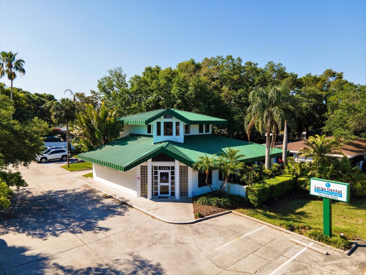 Largo Dental and Implant Center photo 3