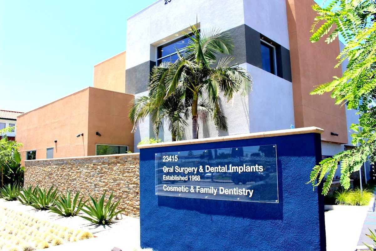 Torrance Oral, Facial Surgery & Dental Implants photo 1