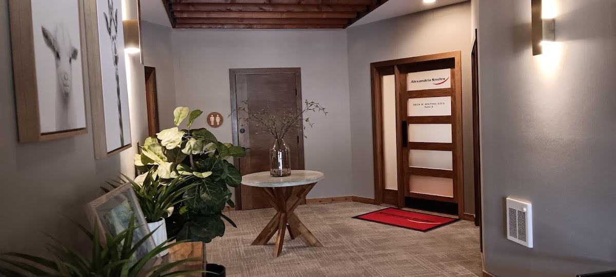 320 Dental Studio - Joseph M. Haack, DDS photo 6