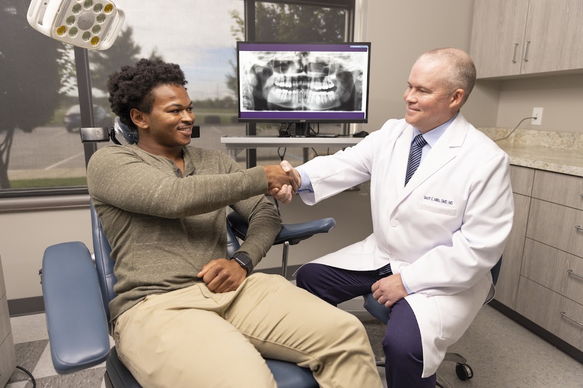 Kentuckiana Oral Maxillofacial & Dental Implant Surgery photo 2