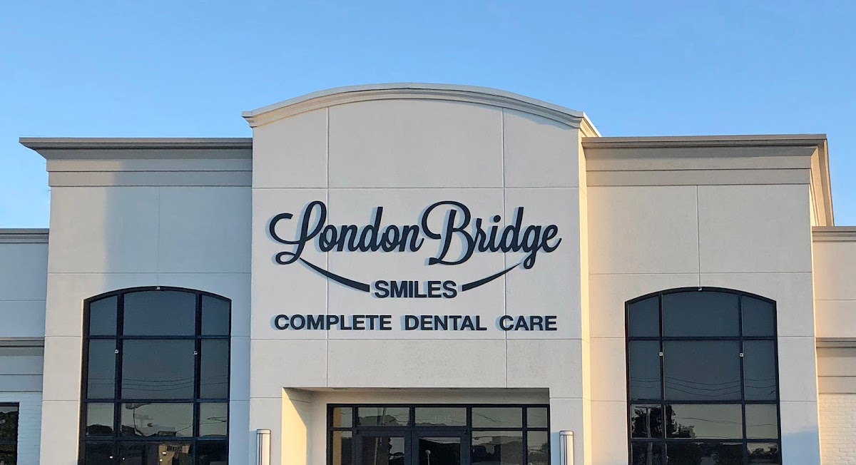 London Bridge Smiles photo 2