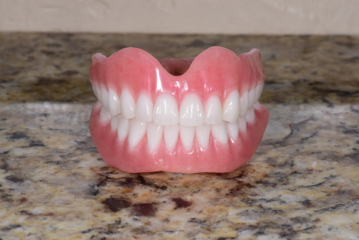 405 Implants & Dentures, Dr. Austin Brasher & Dr. Christian Contreras photo 3