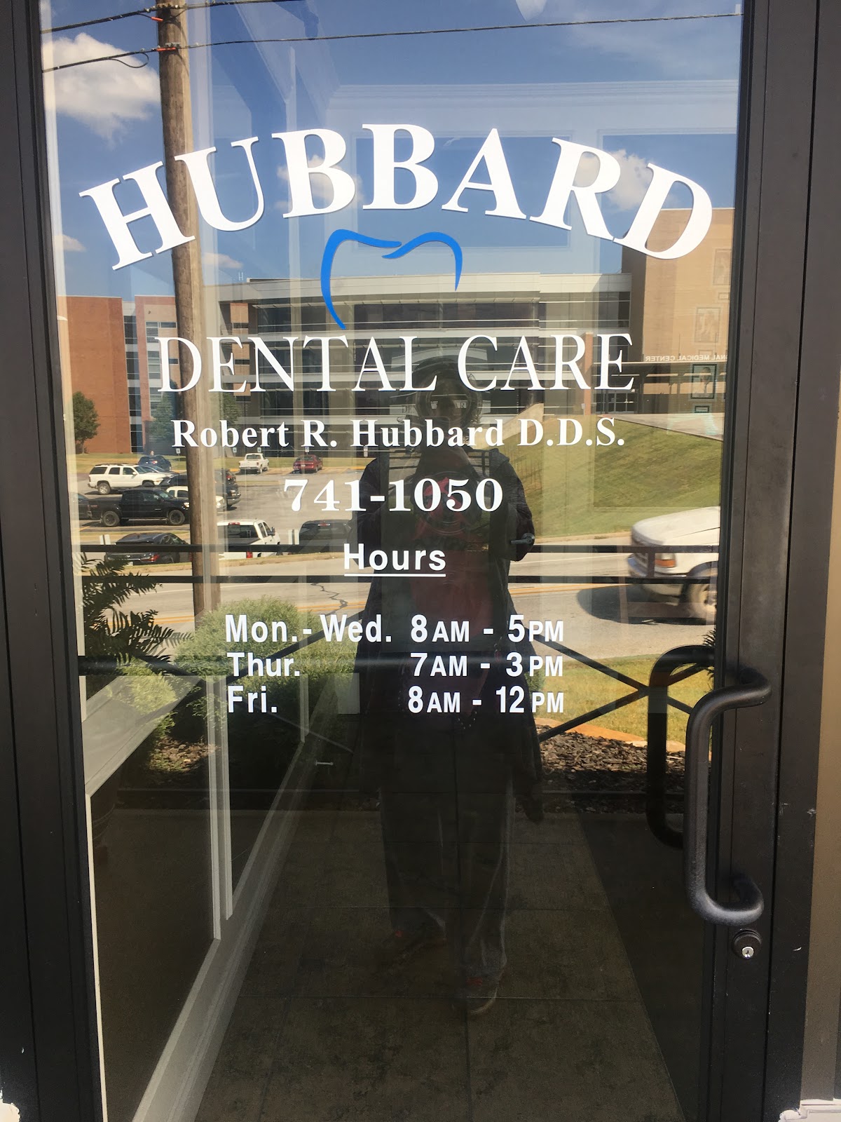 Hubbard Dental Care: Hubbard Robert DDS photo 2