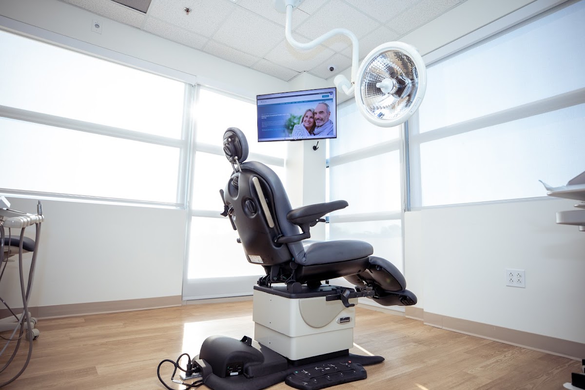 Revive Denture & Implant Studio photo 2
