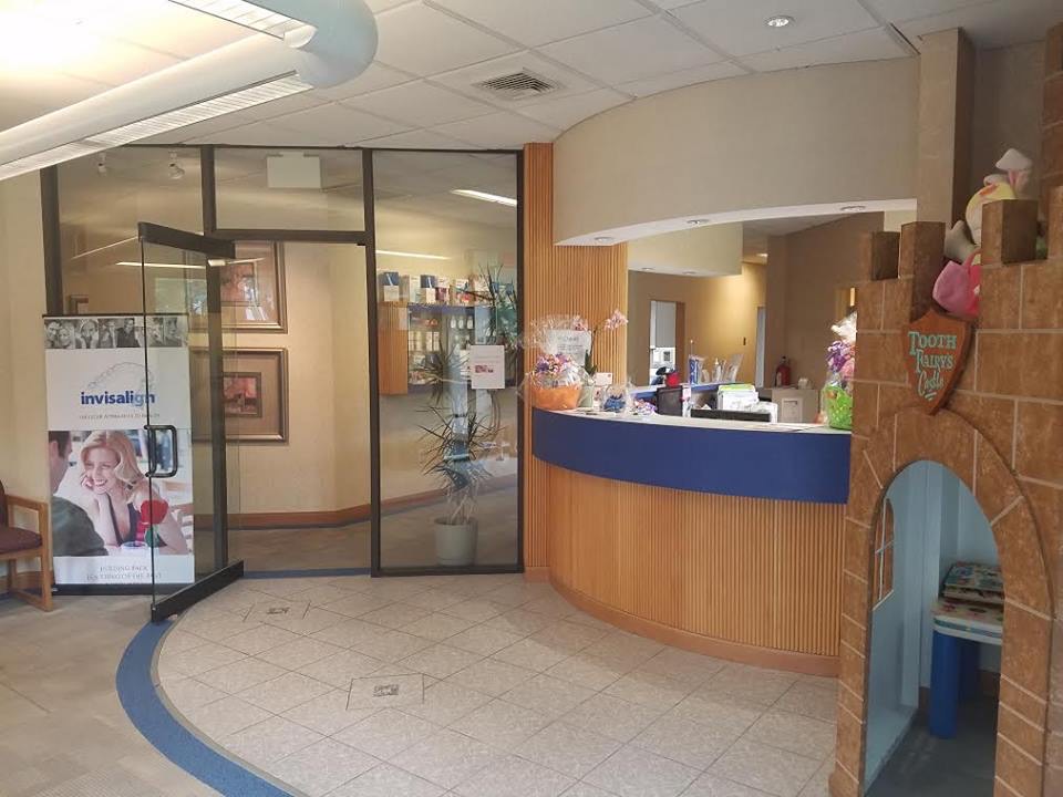 Dr. Munroe's Dental Center: Onika Quinn-munroe DMD photo 1
