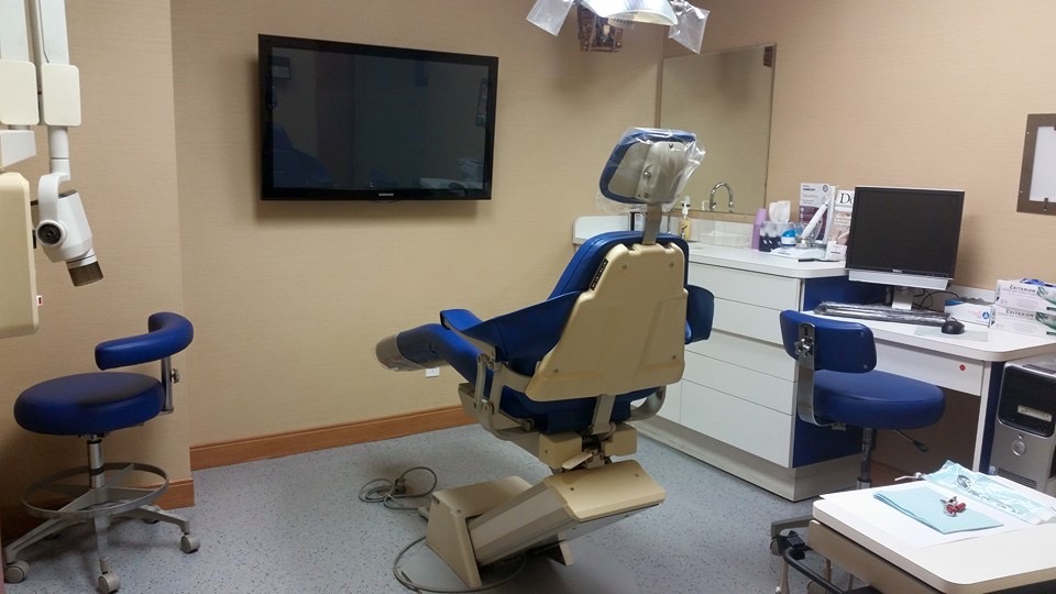 Dr. Munroe's Dental Center: Onika Quinn-munroe DMD photo 2