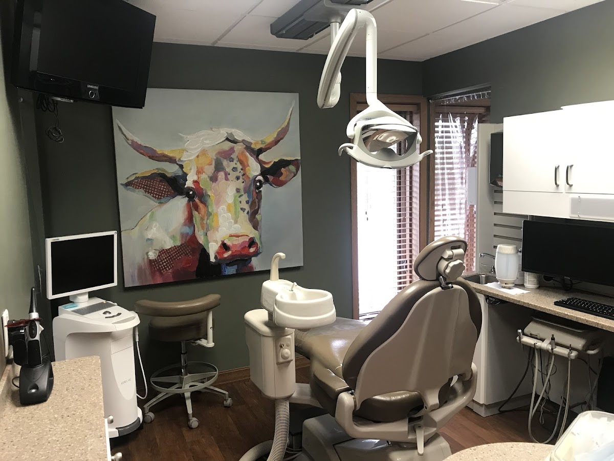 Pechous Dental photo 4
