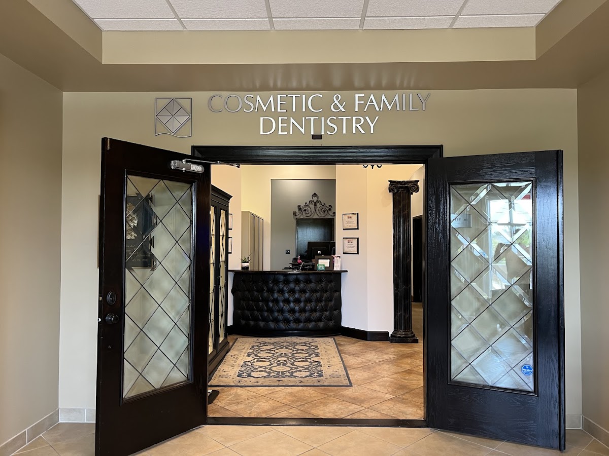 The Center for Cosmetic and Family Dentistry - Destin photo 2