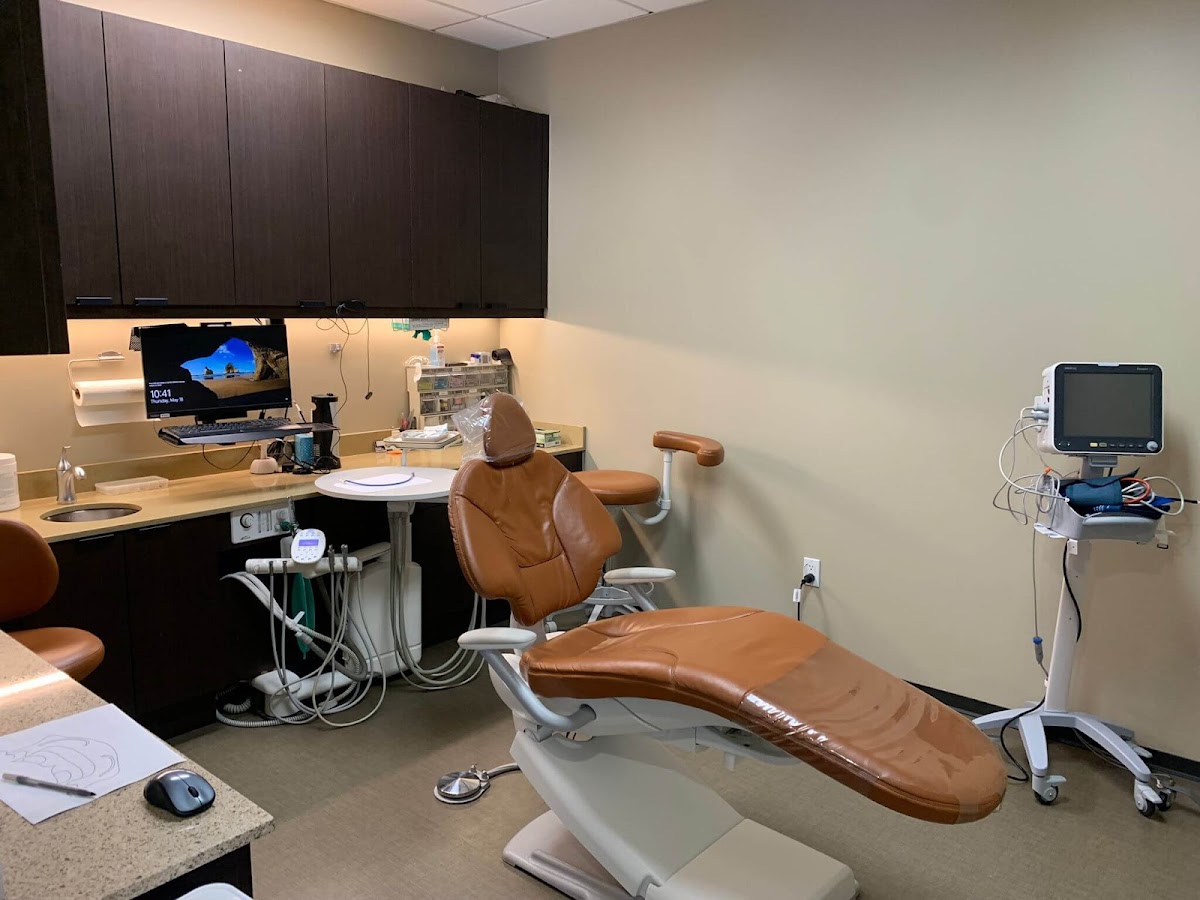 Hanna Dental Implant Center photo 3