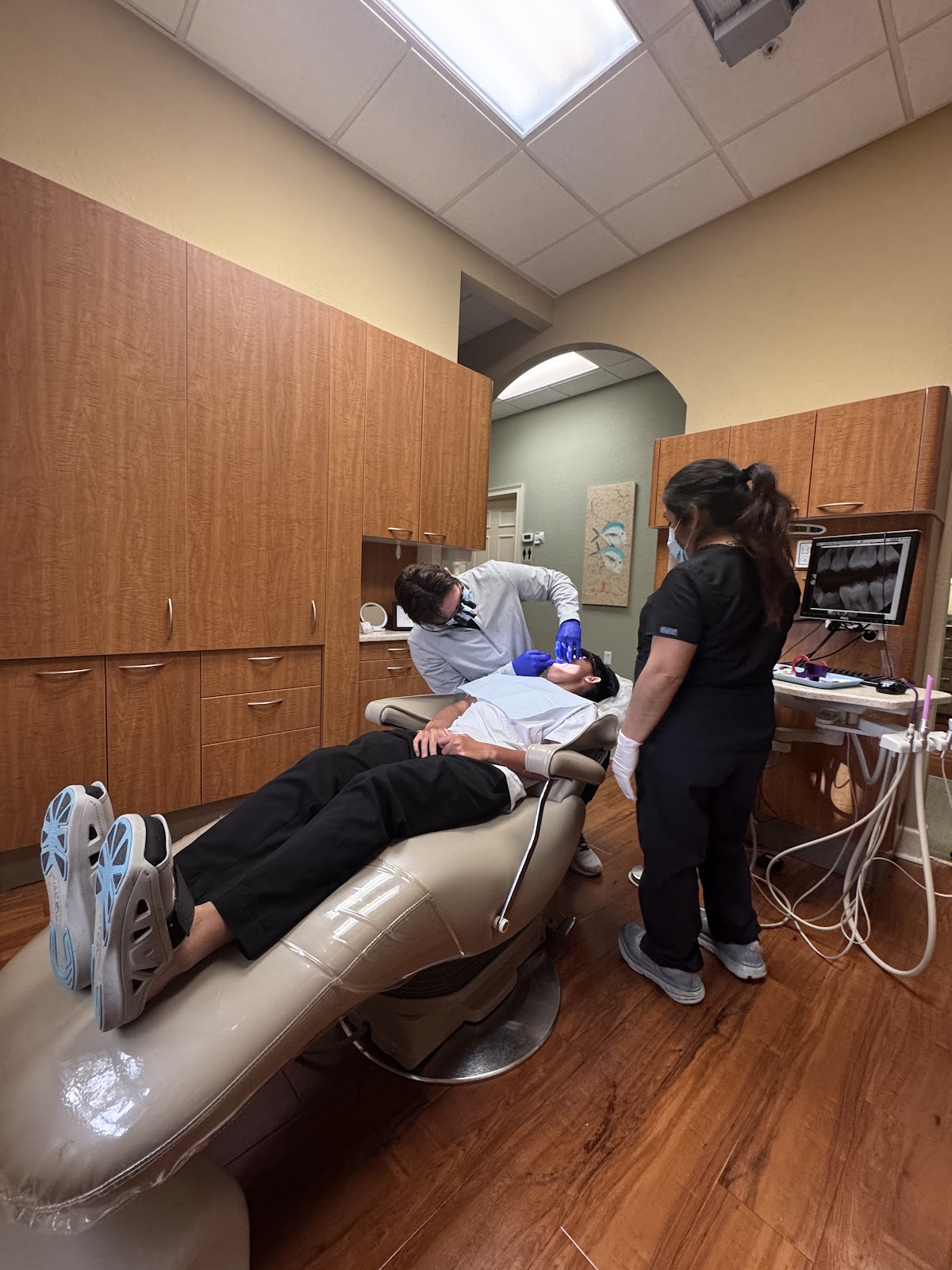 Periodontal & Implant Specialists photo 2