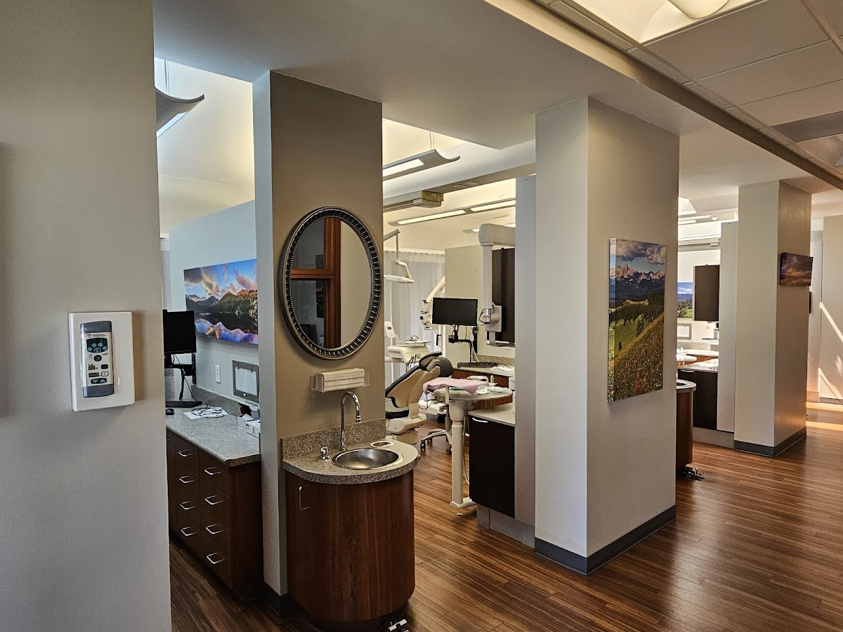 Denver Cosmetic & Implant Dentistry photo 2
