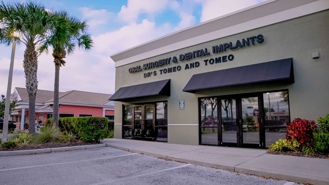 Tomeo, Tomeo & Rose Dental Implant & Oral Surgery Center photo 2