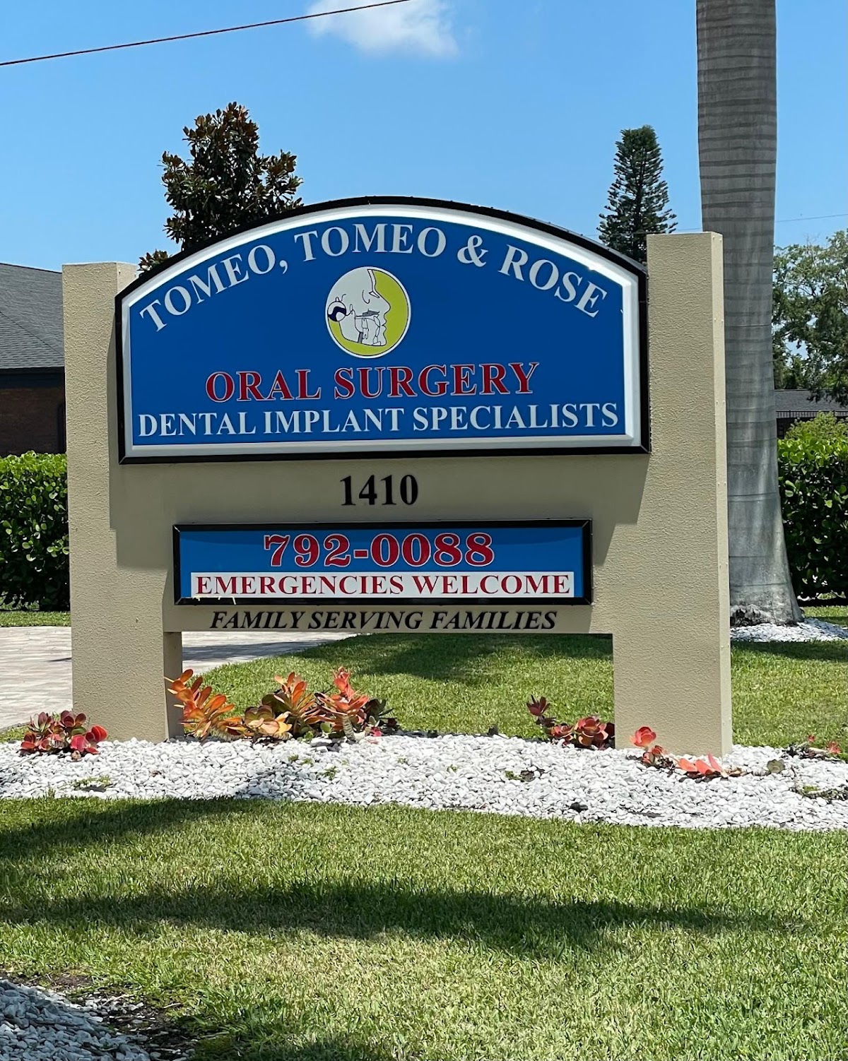 Tomeo, Tomeo & Rose Dental Implant & Oral Surgery Center photo 3