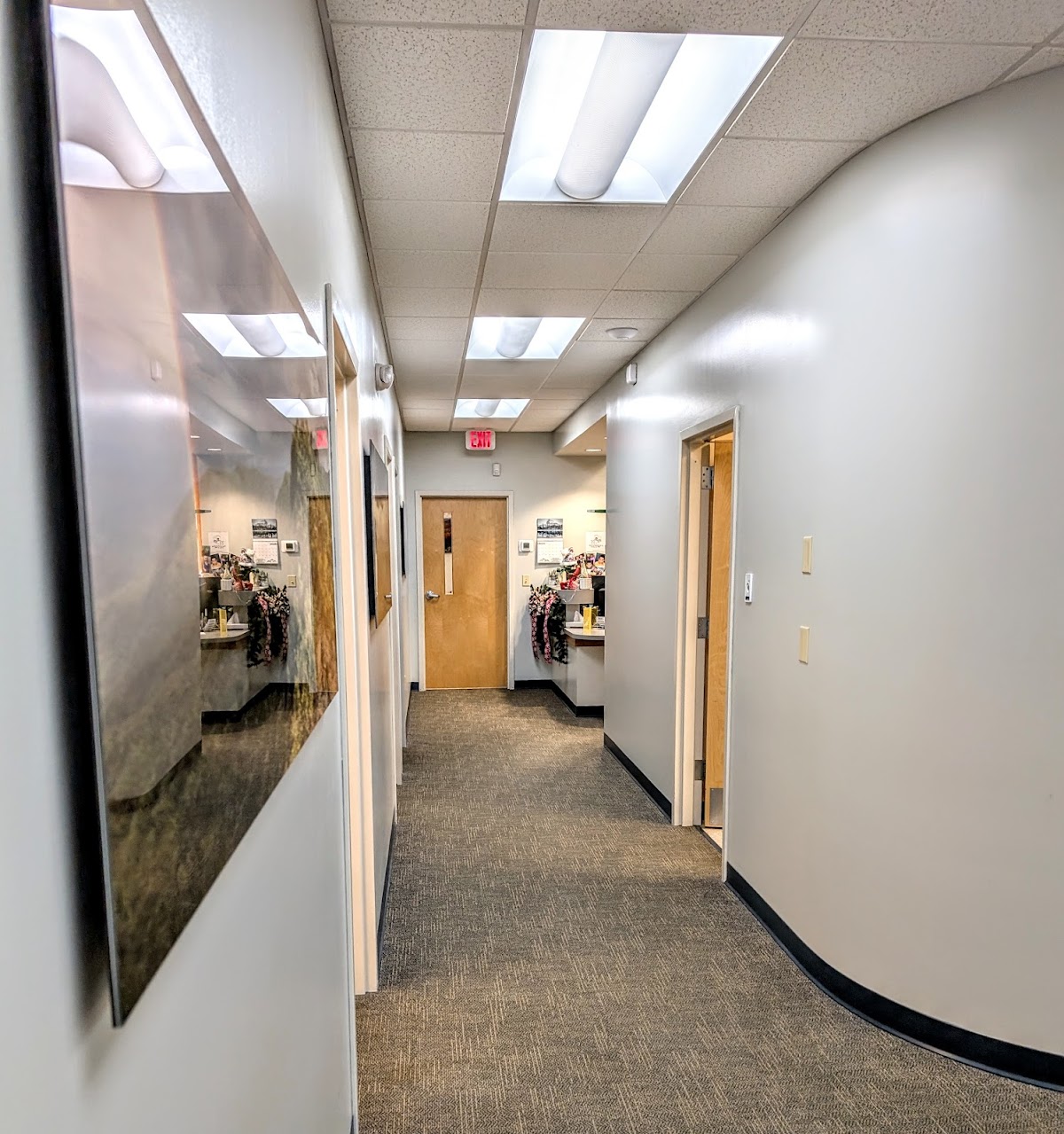 Rockcliff Oral and Facial Surgery & Dental Implants Center photo 3