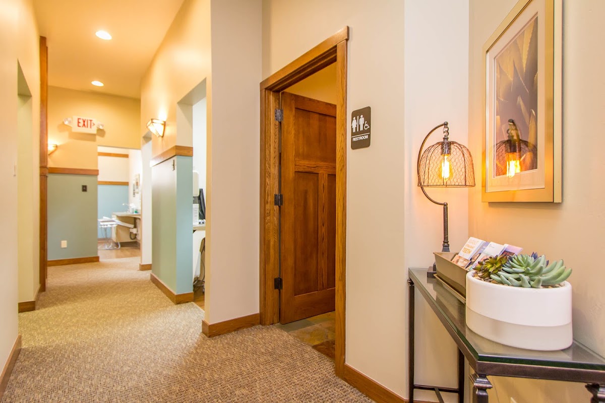 Mangum Dental photo 2