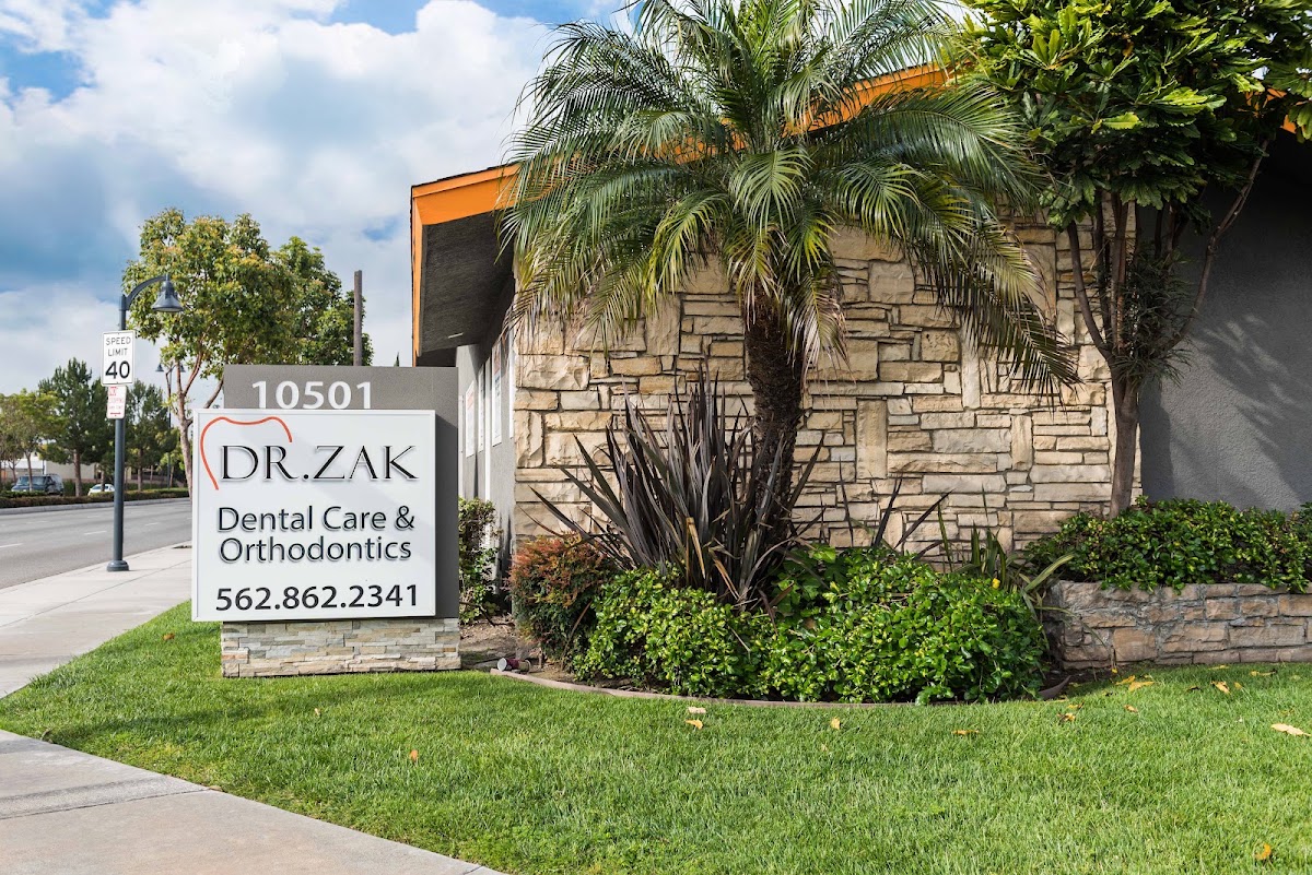 Zak Dental - Downey photo 4