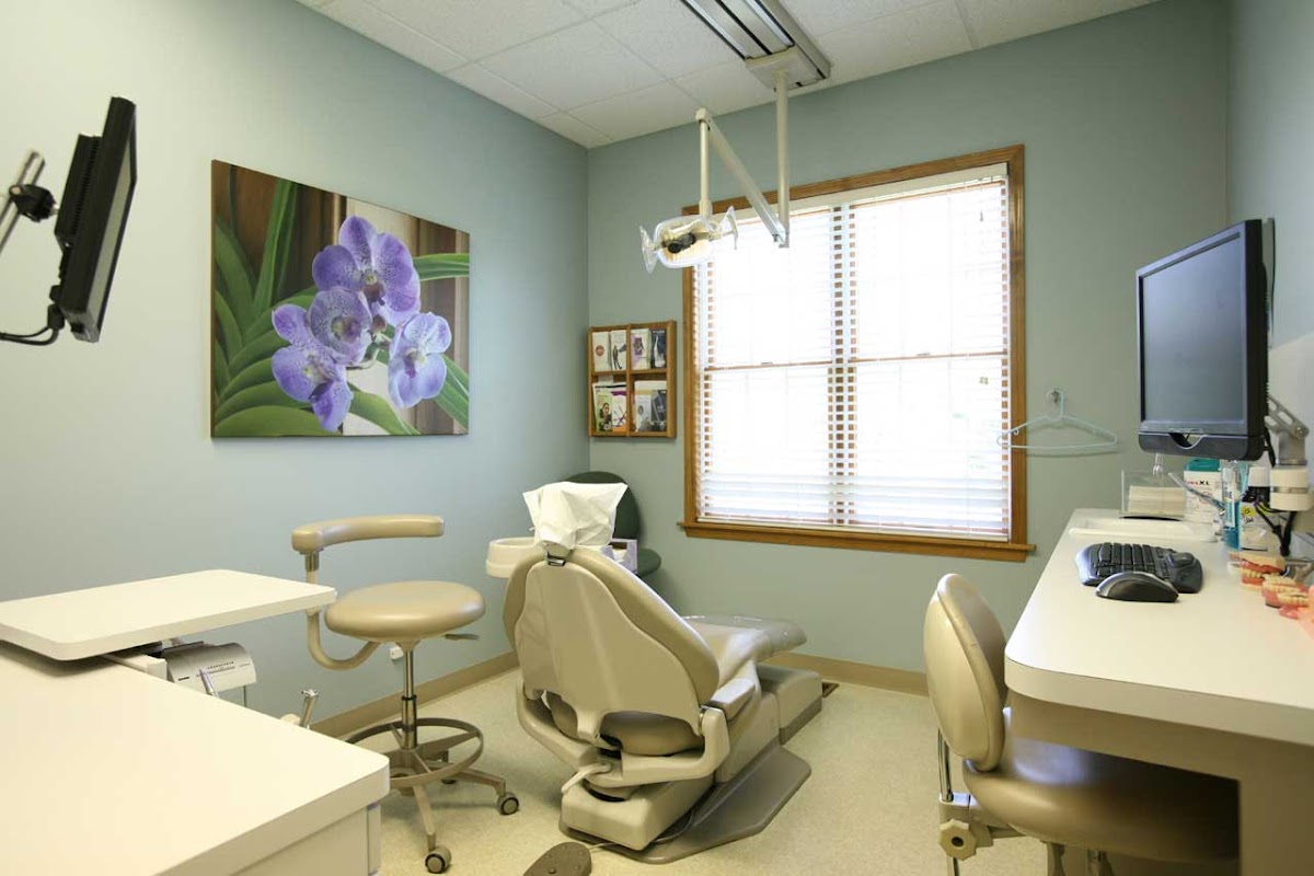 Floral Vale Periodontics and Implants, P.C. photo 3