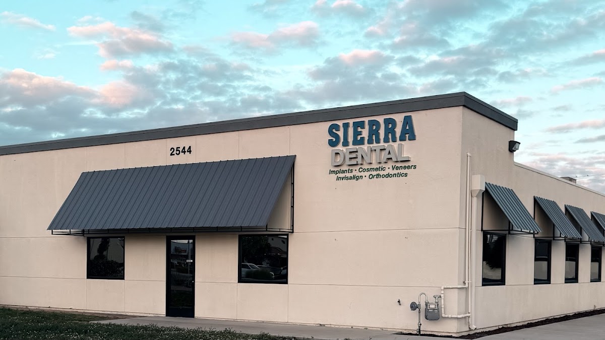 Sierra Family Dentistry photo 1