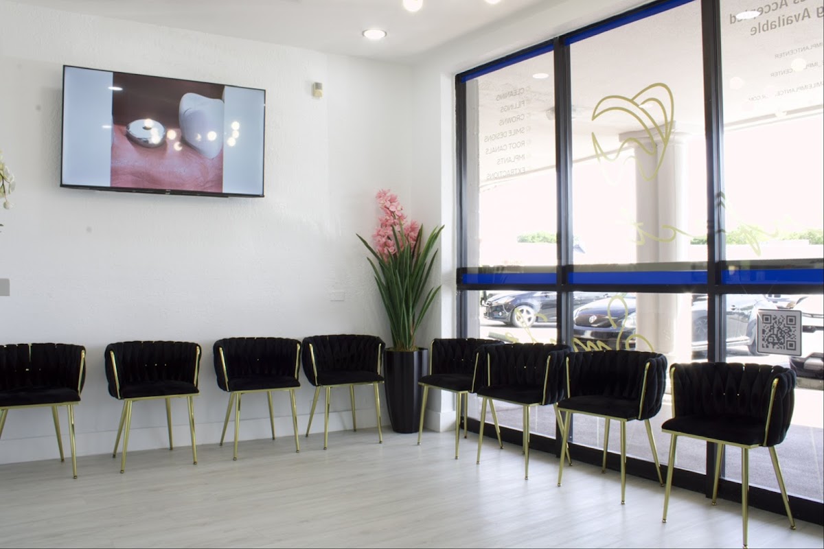 Perfect Smile and Implant Center | Dental Clinic photo 5