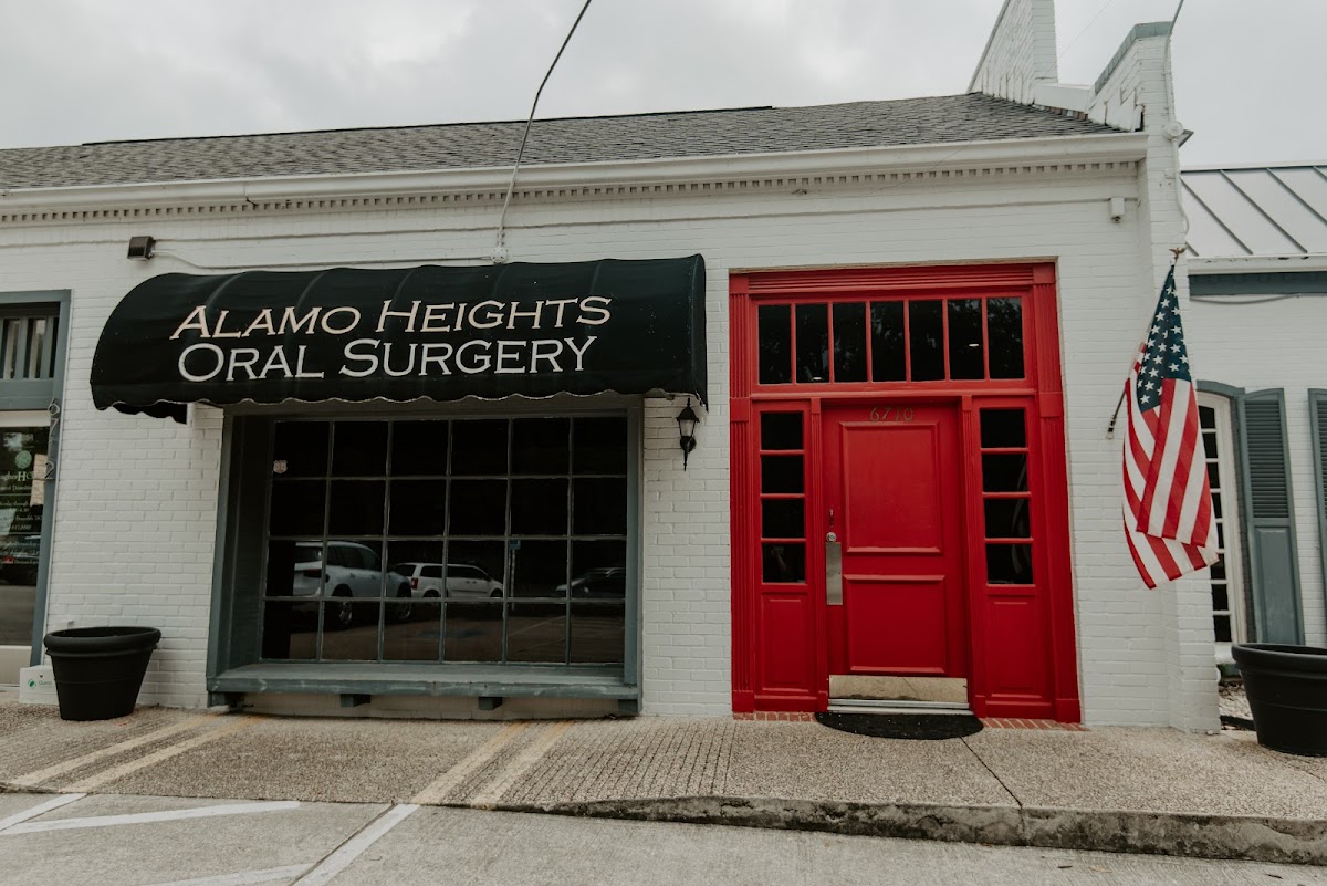 Alamo Heights Oral Surgery photo 3