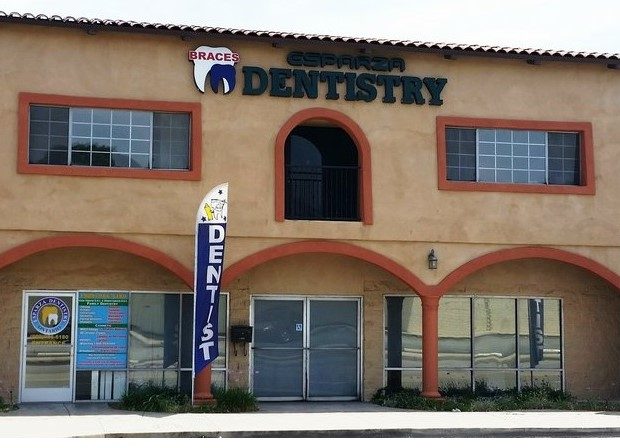 Esparza Dentistry photo 1