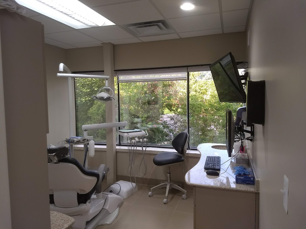 Amazing Smiles Dental Implant Center photo 3