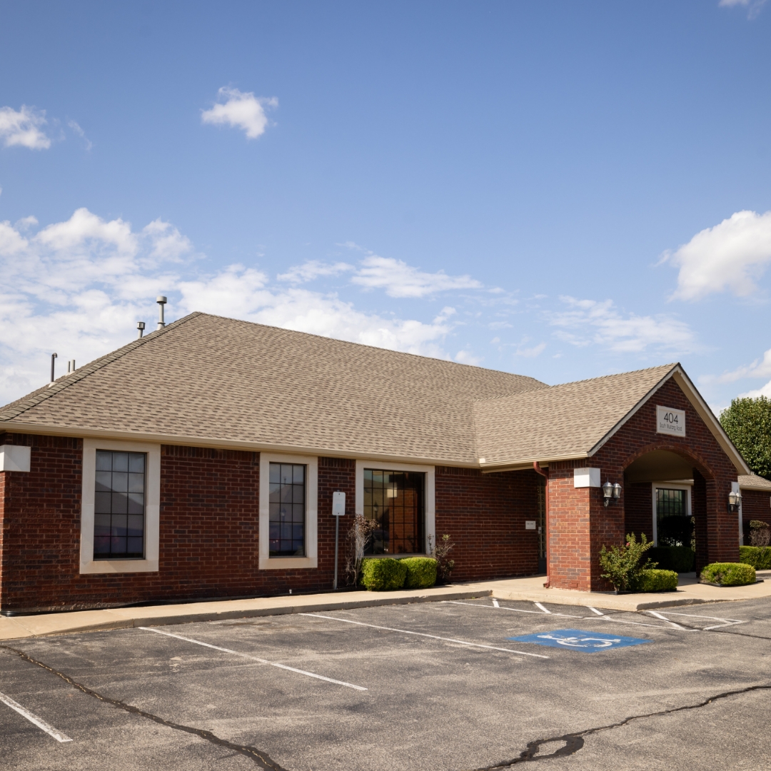 Okc-oms: Oral Surgery & Dental Implants - Yukon photo 4
