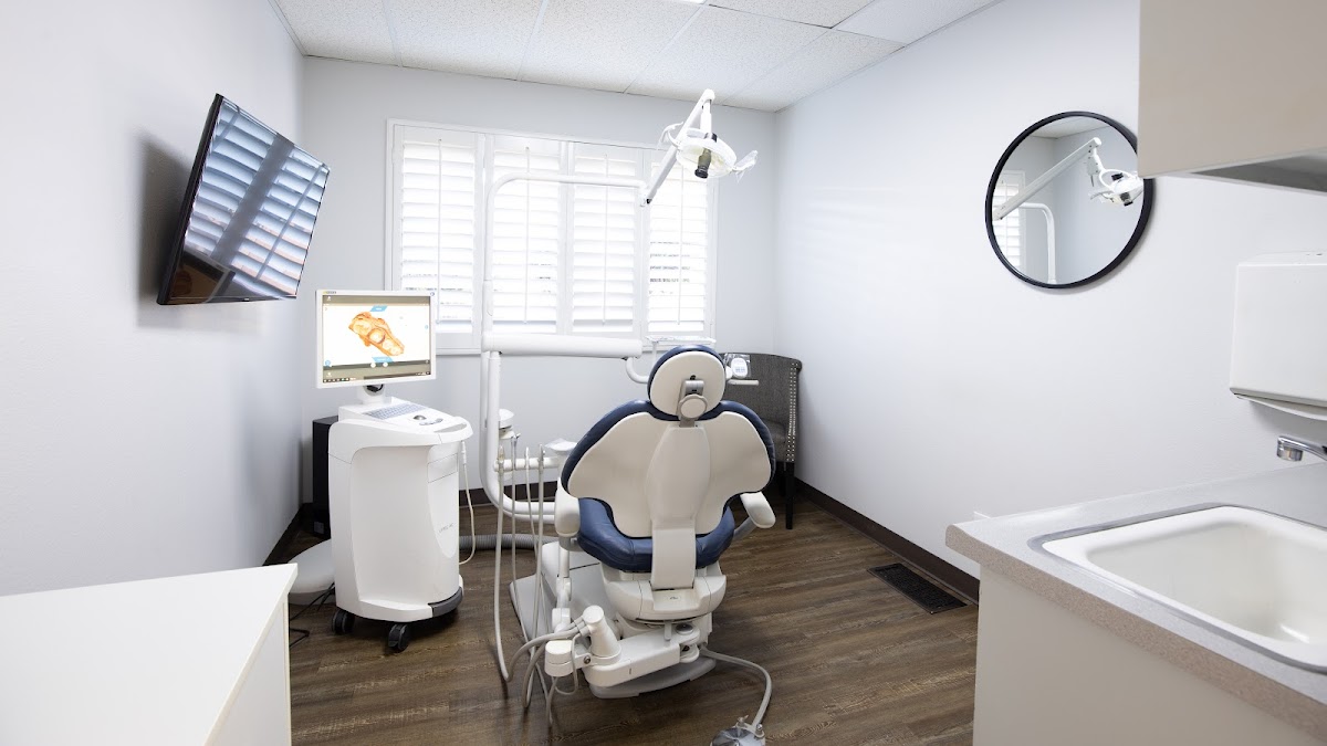 Neal Edwards DDS photo 4