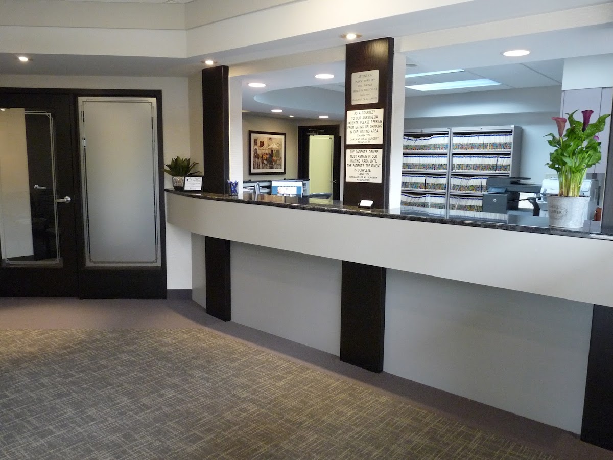 Oakland Oral Surgery & Dental Implant Center photo 3