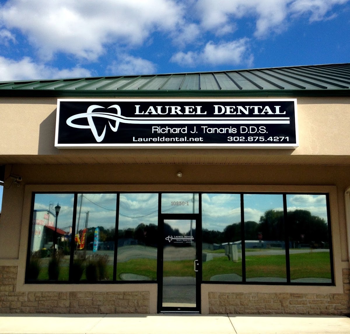 Laurel Dental- Jeffrey Bartoshesky, D.M.D. photo 1