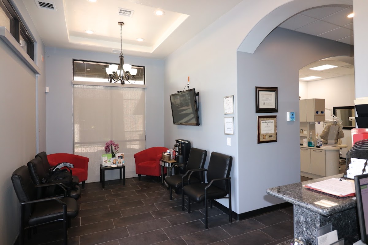First Choice Dentistry - Dentist Bakersfield Ca - Cometic Dentist in Bakersfield photo 4