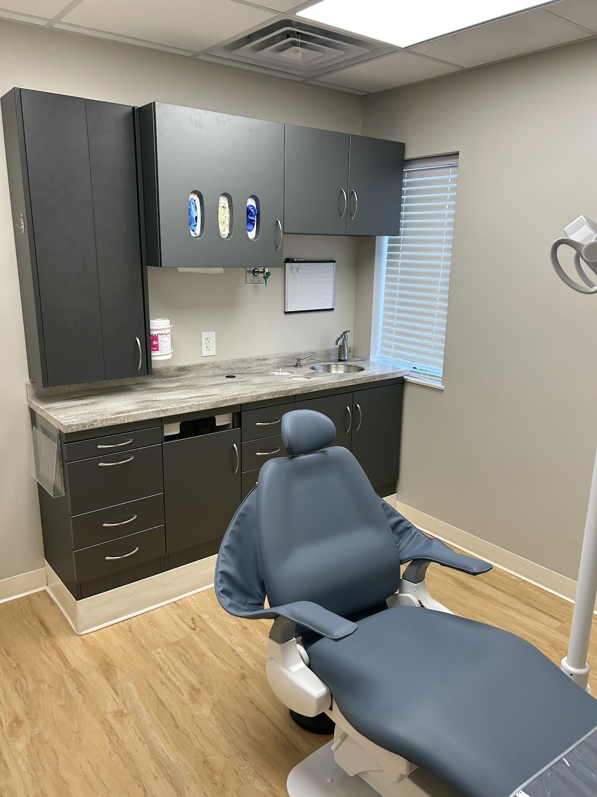 North Pittsburgh Oral Surgery: Drs. Roccia, Marsh, Singh, Faigen, Licht, and Laino photo 5