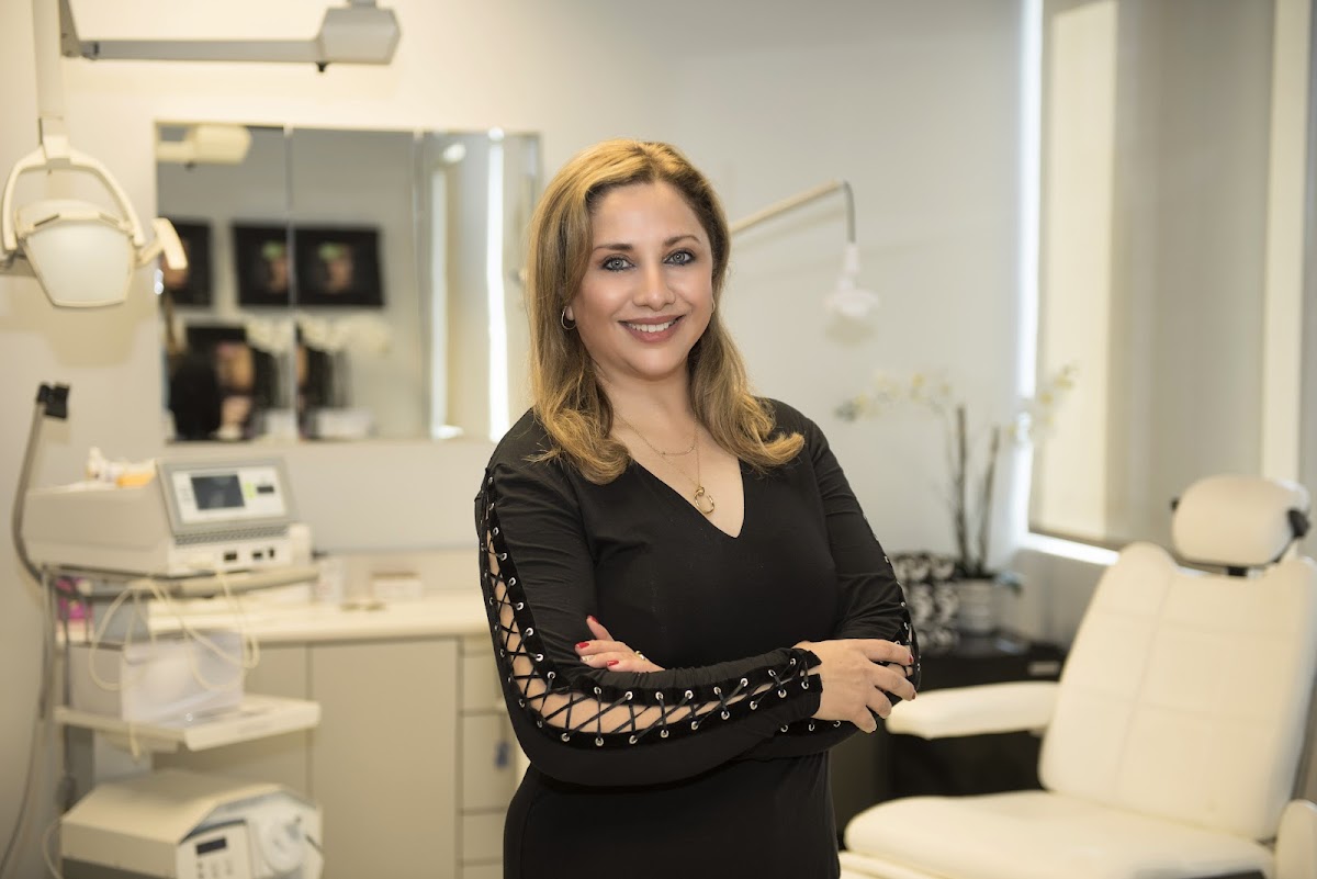 Dr Alan Esla, MD photo 5