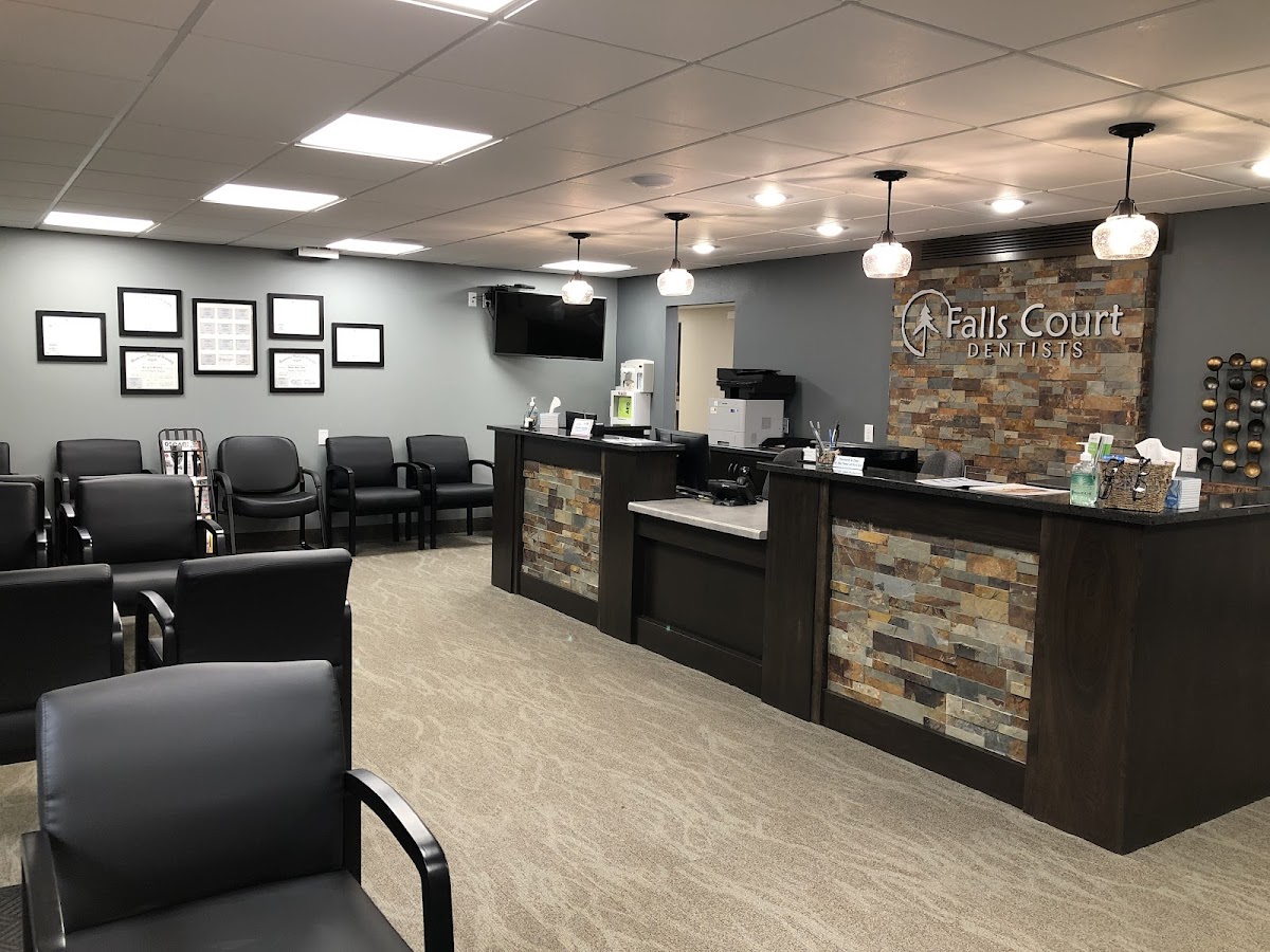 Falls Court Dentists photo 2