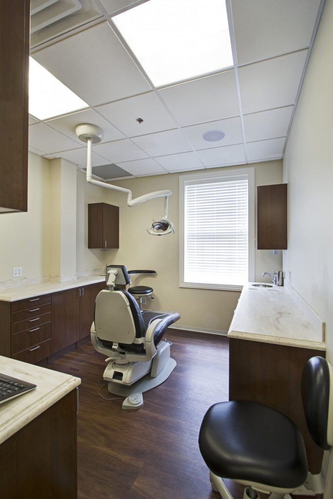 Warren Oral Surgery and Dental Implant Center photo 2