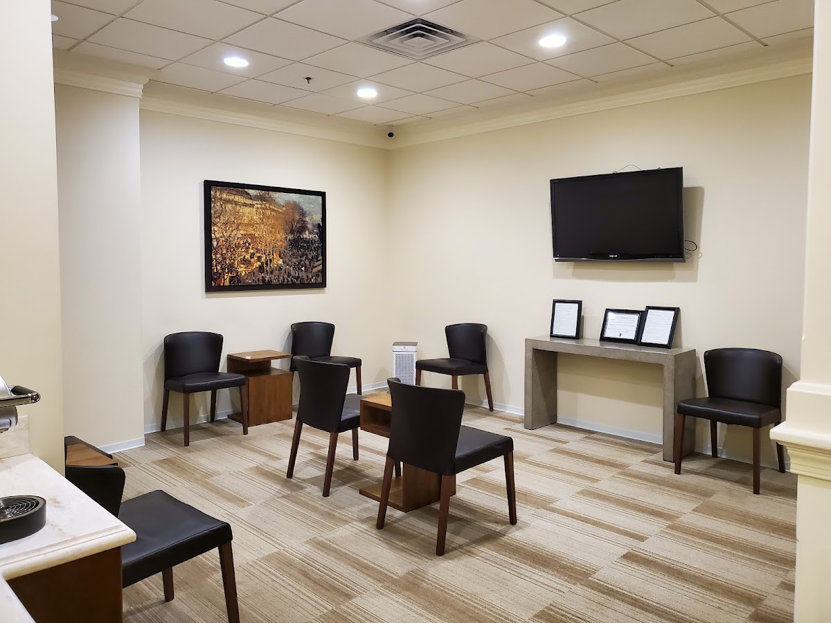 Warren Oral Surgery and Dental Implant Center photo 3
