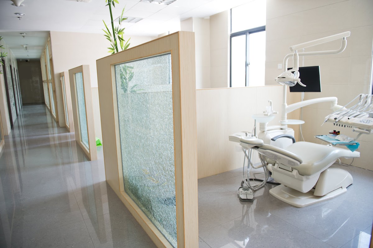 Center for Restorative, Cosmetic, and Implant Dentistry - Greenbrier photo 5