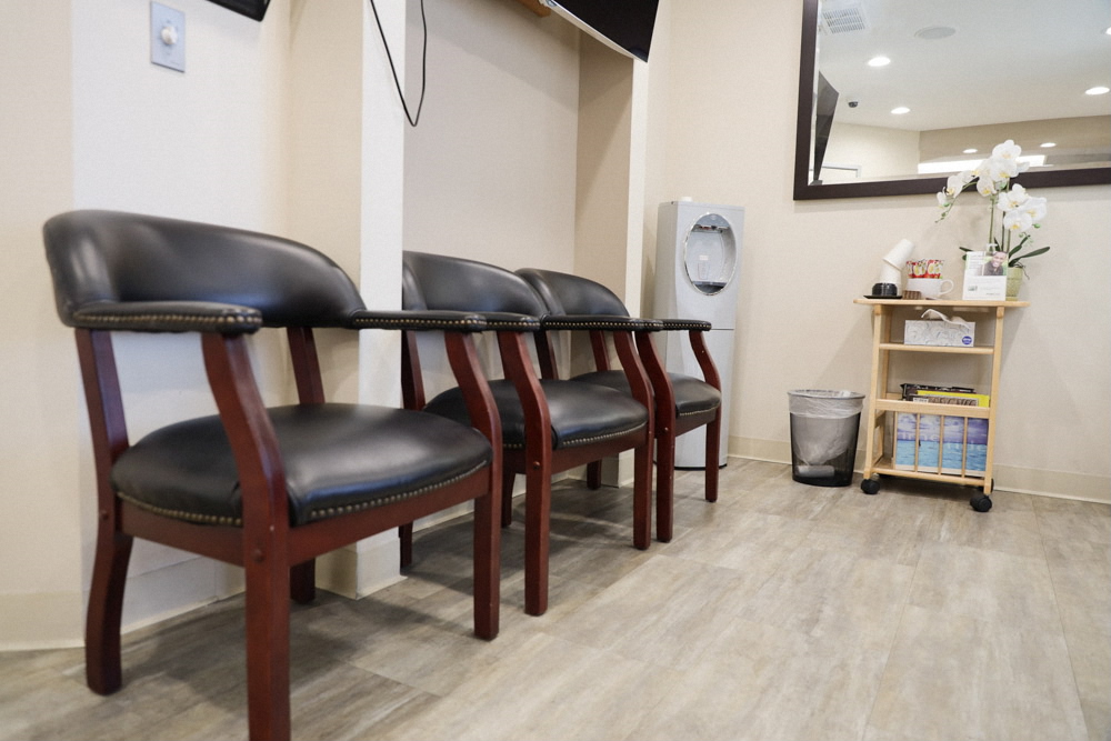 Iconic Periodontics And Dental Implants photo 2
