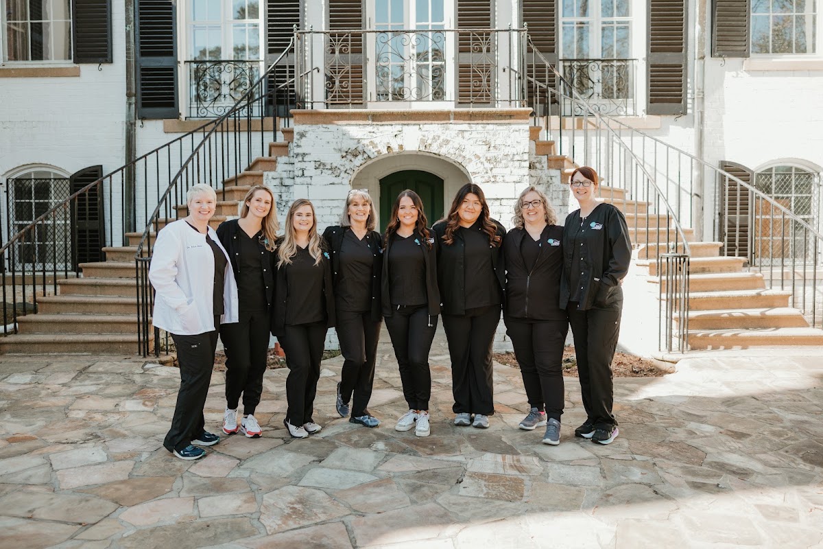 Hale Dentistry & Oral Wellness photo 1
