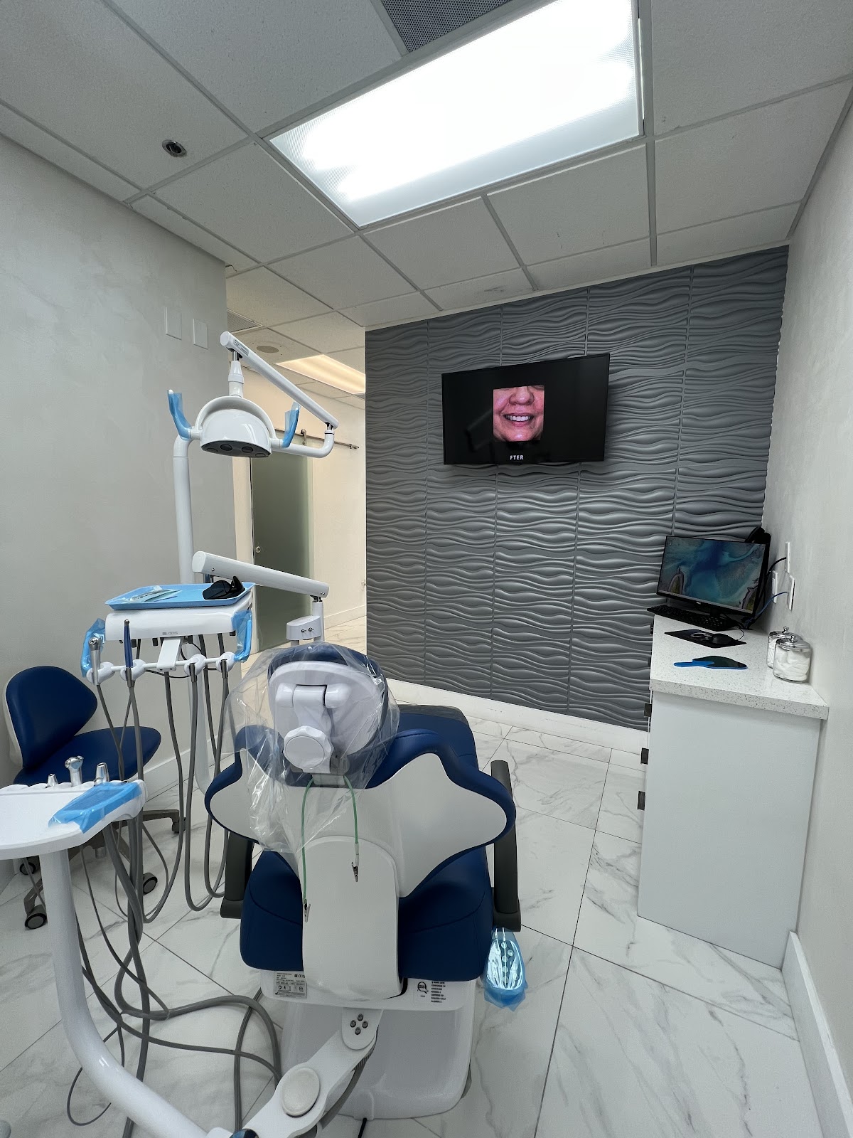 Implantation Dentistry photo 1