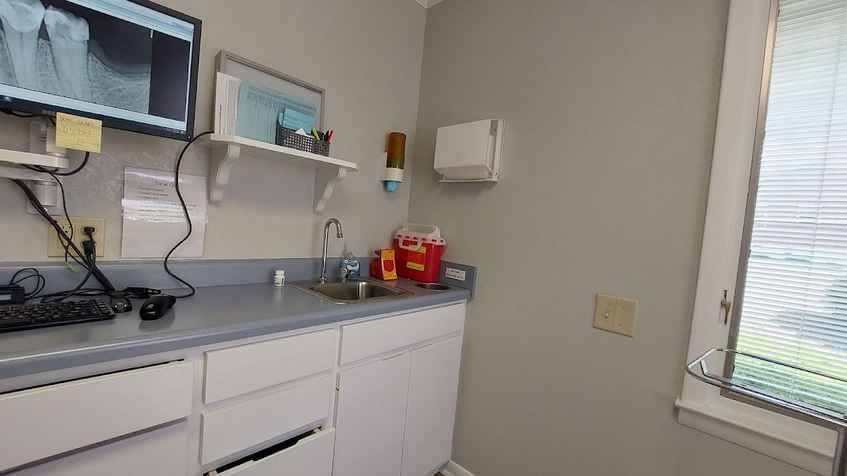 Stigall Oral Surgery & Implant Center photo 2