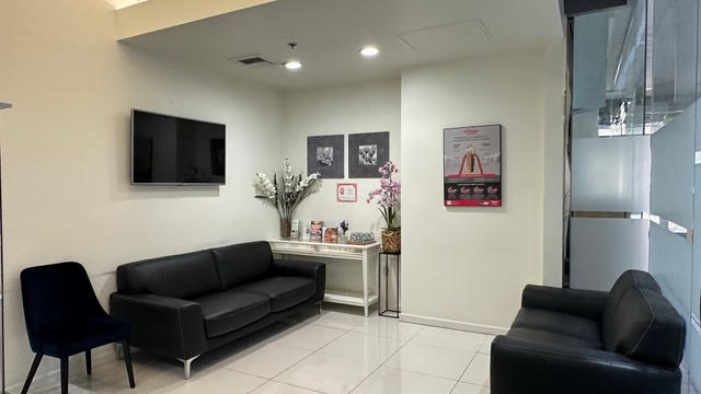 Dtla Dental & Implant photo 2
