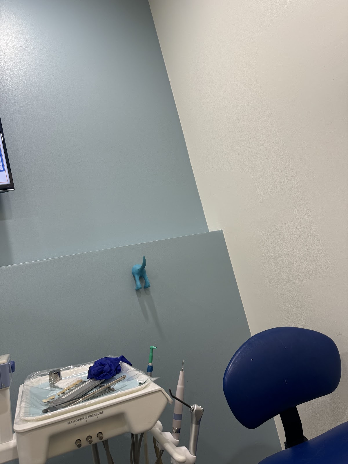 Dtla Dental & Implant photo 4