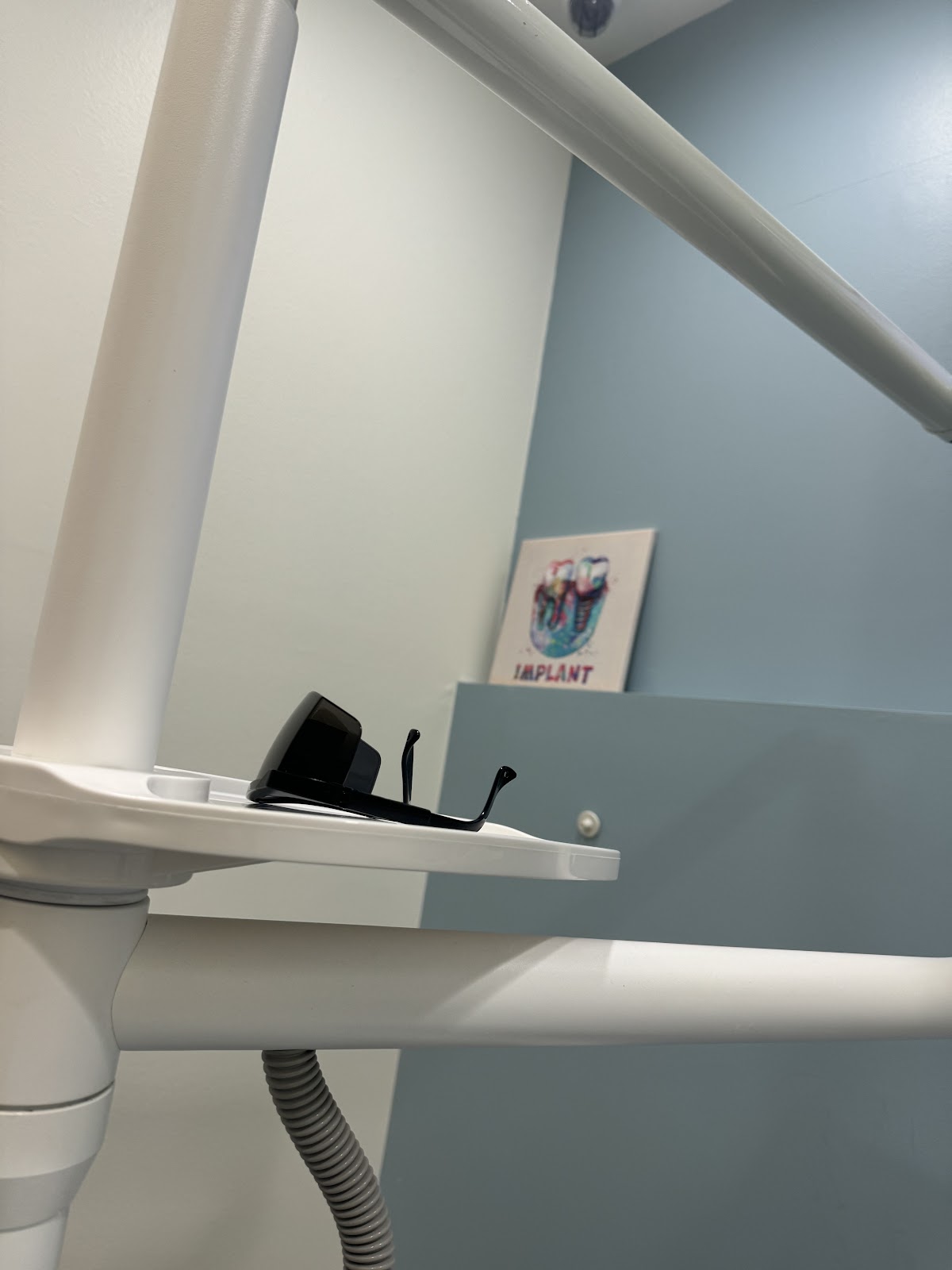Dtla Dental & Implant photo 5