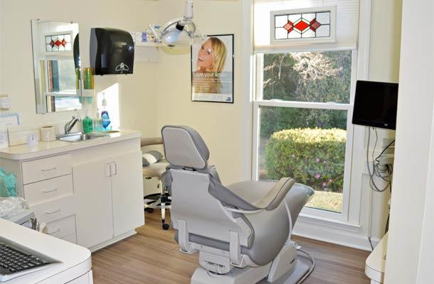 Dental Care Associates of South Georgia, LLC photo 2