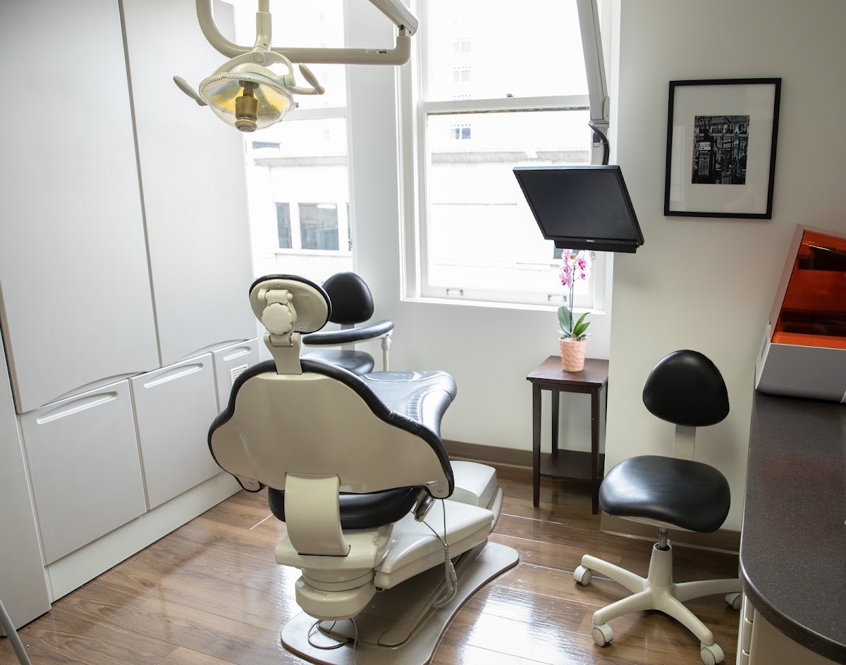 Centerport Cosmetic & Implant Dentistry photo 3